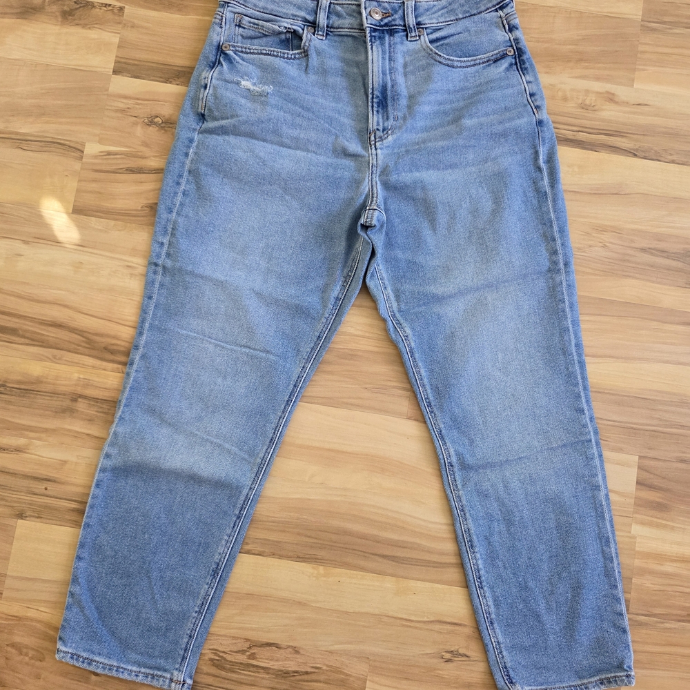 American Eagle Outfitters Light Blue Straight Leg Jeans